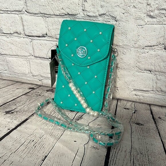 Badgley Mischka Handbags - NWT BADGLEY MISCHKA QUILTED GREEN/MINT PEARL CROSSBODY PHONE CASE